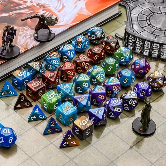 Game Dice in Two Tone Green & Blue - Picture 3 of 5